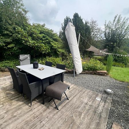Moderne Familienfreundliche Wohnung Am Waldrand Von Pruem Mit Terrasse 외부 사진