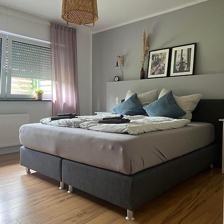 Moderne Familienfreundliche Wohnung Am Waldrand Von Pruem Mit Terrasse 외부 사진